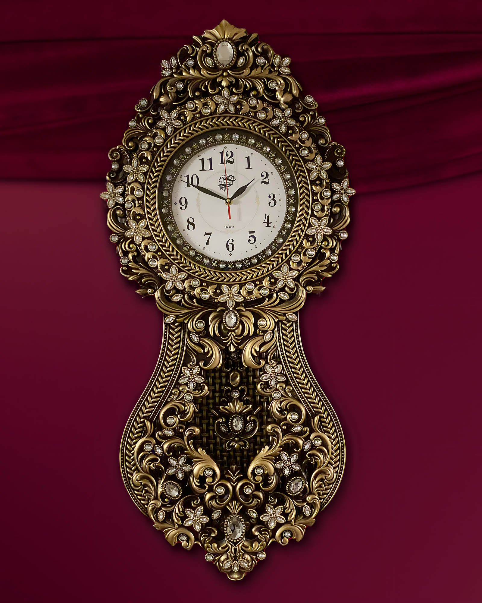Vintage, Çiçek Motifli ve Uyumlu Taşlı, Gold-Siyah Duvar Saati